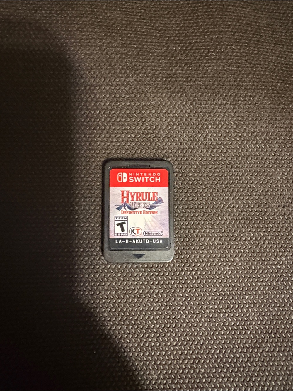 Nintendo Switch Hyrule Warriors Definitive Edition Game Card
